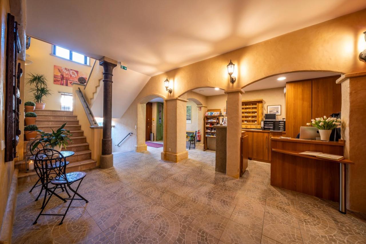 Hotel Hagnauer Hof エクステリア 写真