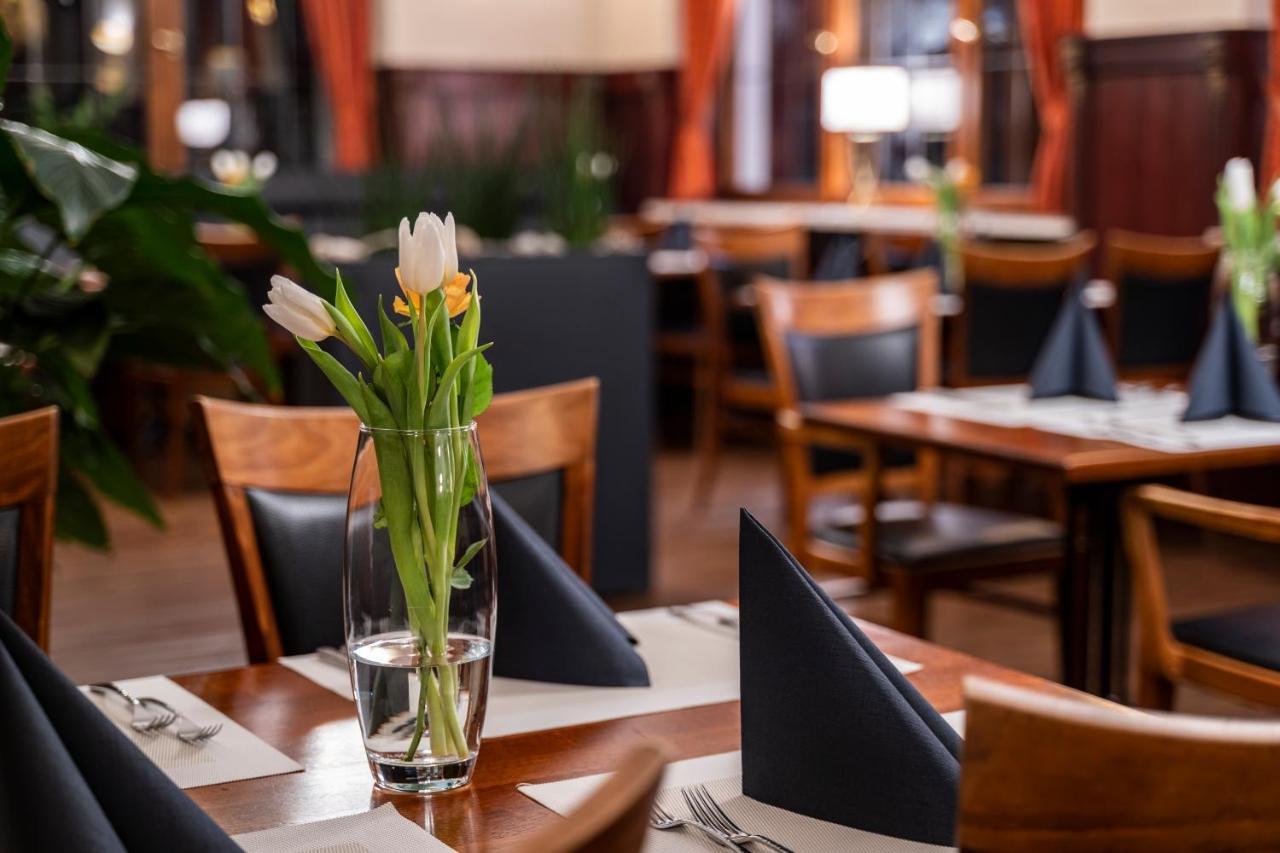 Hotel Hagnauer Hof エクステリア 写真