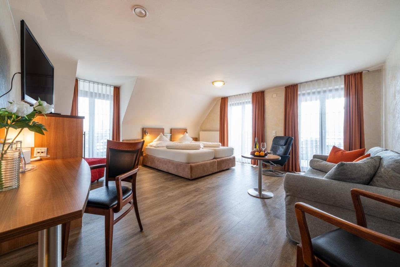 Hotel Hagnauer Hof エクステリア 写真