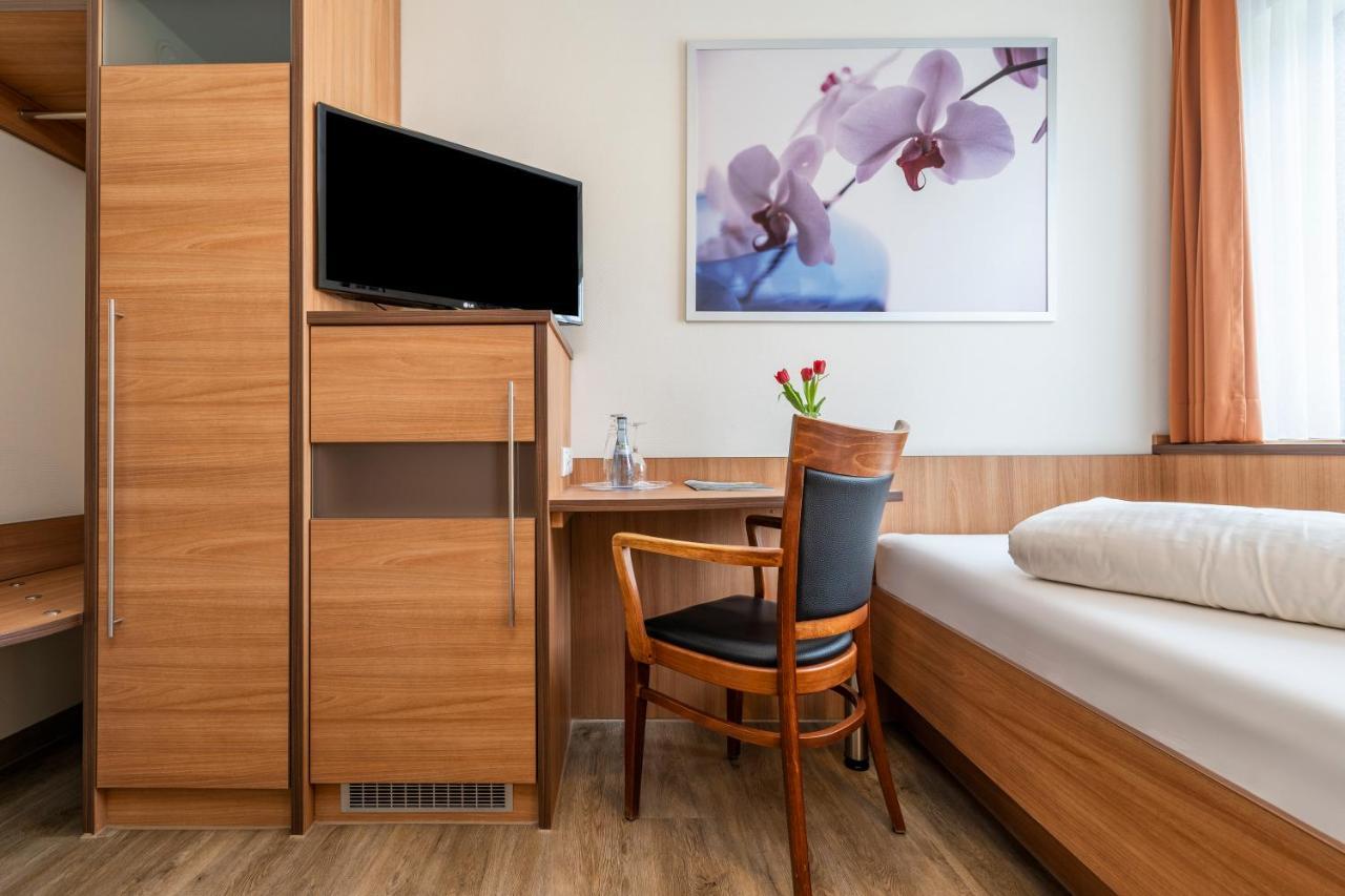 Hotel Hagnauer Hof エクステリア 写真